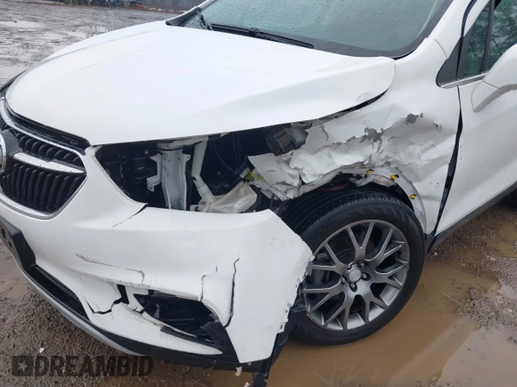 2018 Buick Encore Sport Touring with VIN KL4CJ1SB3JB683195, listed as a IAAI auction lot 41672834 with 19,037 mi miles. Bid and sale history available at carsss.com. Image 6.
