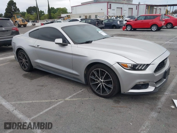 2016 Ford Mustang EcoBoost z VIN 1FA6P8TH9G5252810, wystawiony jako IAAI lot #42409444 z przebiegiem 88 232 mil mil oraz . Historia ofert i sprzedaży dostępna na DreamBid. Obrazek 1.