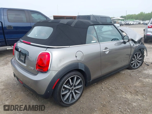 2016 MINI Convertible с VIN WMWWG5C53G3C19327, выставлен на аукционе IAAI как лот 42030590 с пробегом 33 898 миль миль и . История ставок и продаж доступна на DreamBid. Изображение 4.
