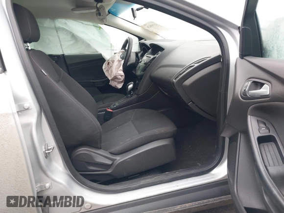 2015 Ford Focus SE with VIN 1FADP3K2XFL376683, listed as a IAAI auction lot 41189828 with 175,151 mi miles. Bid and sale history available at carsss.com. Image 5.