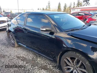 2015 Scion tC z VIN JTKJF5C74FJ010874, wystawiony jako IAAI lot #41496551 z przebiegiem 132 586 mil mil oraz . Historia ofert i sprzedaży dostępna na DreamBid. Obrazek 13.
