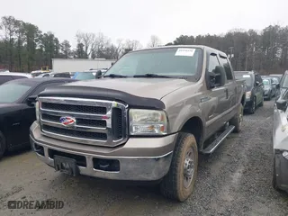 2005 Ford Super Duty F-250 XL with VIN 1FTSW21P45EB65980, listed as a IAAI auction lot 41554238 with 275,000 mi miles. Bid and sale history available at carsss.com. Image 17.