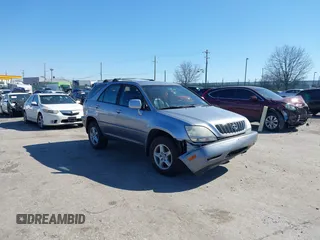 2001 Lexus RX 300 with VIN JTJHF10UX10211425, listed as a IAAI auction lot 41762302 with 149,871 mi miles. Bid and sale history available at carsss.com. Image 1.