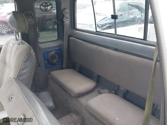 1992 Toyota 2WD Pickups DLX with VIN JT4RN93P9N5064411, listed as a IAAI auction lot 41787535 with 170,294 mi miles. Bid and sale history available at carsss.com. Image 8.