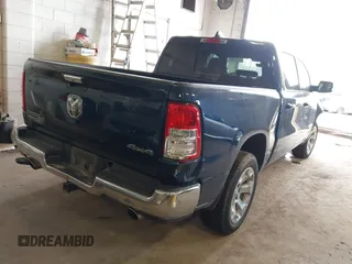 2019 Ram 1500 Big Horn z VIN 1C6SRFFT5KN762580, wystawiony jako IAAI lot #41858654 z przebiegiem 57 801 mil mil oraz . Historia ofert i sprzedaży dostępna na DreamBid. Obrazek 4.