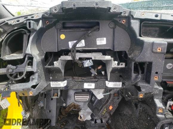 2015 Chevrolet Corvette Z06 3LZ with VIN 1G1YU2D61F5604016, listed as a Copart auction lot 57027394 with 0 mi miles and Non Repairable. Bid and sale history available at carsss.com. Image 9.