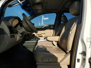 2011 Nissan Armada Platinum z VIN 5N1AA0NC2BN620032, wystawiony jako Copart lot #52098665 z przebiegiem Nie podano mil oraz Szkoda całkowita • Salvage title. Historia ofert i sprzedaży dostępna na DreamBid. Obrazek 7.