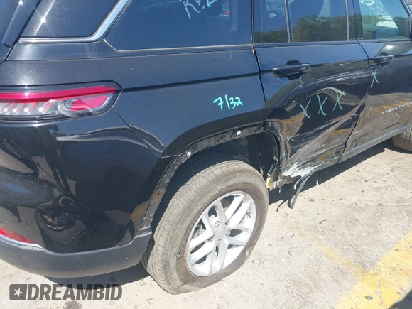 2023 Jeep Grand Cherokee Laredo with VIN 1C4RJHAG7P8910819, listed as a IAAI auction lot 42025847 with 30,368 mi miles and . Bid and sale history available at DreamBid. Image 6.