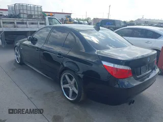 2008 BMW 5 Series 550i with VIN WBANW53548CT50425, listed as a IAAI auction lot 41886236 with 137,315 mi miles. Bid and sale history available at carsss.com. Image 3.