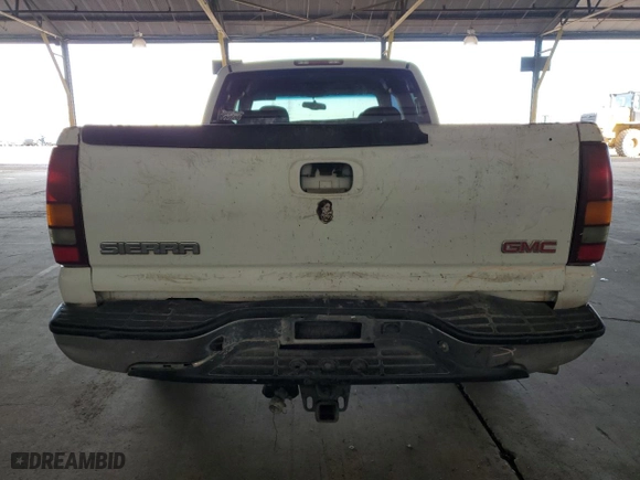 2002 GMC Sierra 1500 SLE with VIN 2GTEC19T721268969, listed as a Copart auction lot 46122895 with 249,649 mi miles and Salvage Title. Bid and sale history available at carsss.com. Image 6.