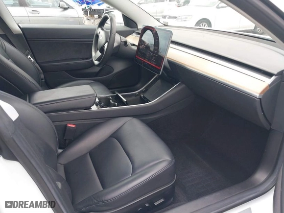 2018 Tesla Model 3 Long Range Battery with VIN 5YJ3E1EA6JF053052, listed as a IAAI auction lot 41765978 with 92,222 mi miles. Bid and sale history available at carsss.com. Image 5.