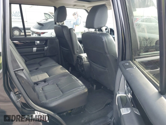 2011 Land Rover LR4 HSE with VIN SALAG2D46BA580286, listed as a IAAI auction lot 41721785 with 156,443 mi miles and . Bid and sale history available at DreamBid. Image 8.