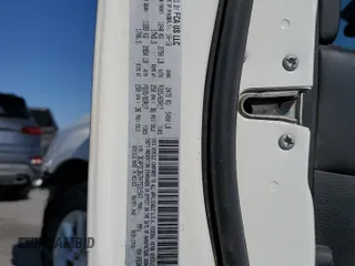 2017 Dodge Journey SXT with VIN 3C4PDCBG7HT531547, listed as a Copart auction lot 52322685 with 121,876 mi miles and Salvage title. Bid and sale history available at DreamBid. Image 16.