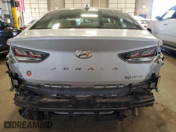 2019 Hyundai Sonata Hybrid SE with VIN KMHE24L32KA090936, listed as a Copart auction lot 49144353 with 80,044 mi miles. Bid and sale history available at carsss.com. Image 6.
