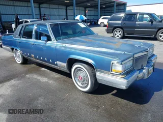 1991 Cadillac Brougham z VIN 1G6DW547XMR708197, wystawiony jako IAAI lot #42112042 z przebiegiem Nie podano mil oraz . Historia ofert i sprzedaży dostępna na DreamBid. Obrazek 1.