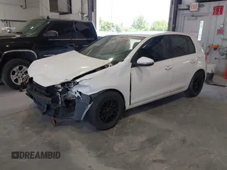 2010 Volkswagen Golf с VIN WVWDA7AJ8AW082248, выставлен на аукционе IAAI как лот 42484551 с пробегом 121 632 миль миль и . История ставок и продаж доступна на DreamBid. Изображение 2.
