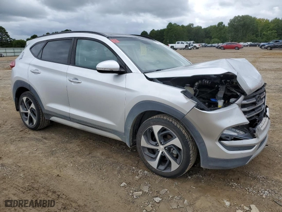 2018 Hyundai Tucson Value with VIN KM8J33A23JU743304, listed as a Copart auction lot 71563124 with 79,964 mi miles and Salvage Title. Bid and sale history available at carsss.com. Image 4.