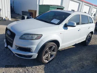 2015 Audi Q7 3.0T S line Prestige with VIN WA1DGAFEXFD016210, listed as a IAAI auction lot 41497668 with 142,709 mi miles. Bid and sale history available at carsss.com. Image 17.