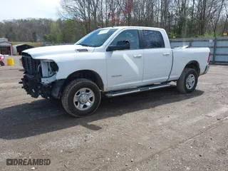 2019 Ram 2500 Big Horn with VIN 3C6UR5DL2KG675282, listed as a IAAI auction lot 41729803 with 88,084 mi miles. Bid and sale history available at carsss.com. Image 18.