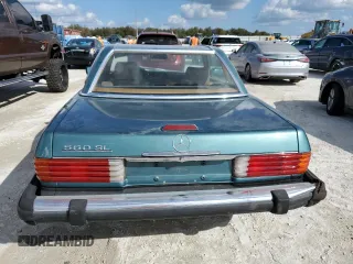 1988 Mercedes-Benz 560 SL with VIN WDBBA48D0JA086361, listed as a Copart auction lot 77939174 with 102,389 mi miles and Salvage Title. Bid and sale history available at carsss.com. Image 6.