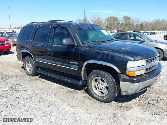 2001 Chevrolet Tahoe LT with VIN 1GNEC13T41J155954, listed as a IAAI auction lot 41810200 with 222,109 mi miles. Bid and sale history available at carsss.com. Image 1.