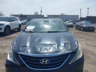 2012 Hyundai Sonata GLS with VIN 5NPEB4AC0CH422955, listed as a IAAI auction lot 42113670 with Not Provided miles. Bid and sale history available at carsss.com. Image 6.