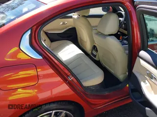 2022 BMW 3 Series 330i с VIN 3MW5R1J08N8C43243, выставлен на аукционе IAAI как лот 41838101 с пробегом 12 749 миль миль и . История ставок и продаж доступна на DreamBid. Изображение 8.