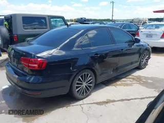 2015 Volkswagen Jetta SE with VIN 3VWD17AJ1FM407228, listed as a IAAI auction lot 42250711 with 189,275 mi miles and . Bid and sale history available at DreamBid. Image 4.