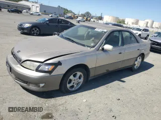 2000 Lexus ES 300 with VIN JT8BF28G3Y5099186, listed as a Copart auction lot 62614285 with 237,797 mi miles and Clean title. Bid and sale history available at DreamBid. Image 1.