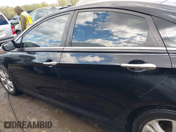 2011 Hyundai Sonata Limited with VIN 5NPEC4AC4BH261067, listed as a IAAI auction lot 42038946 with 163,912 mi miles and . Bid and sale history available at DreamBid. Image 14.