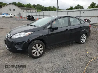 2012 Ford Fiesta SE z VIN 3FADP4BJ8CM152416, wystawiony jako Copart lot #57753335 z przebiegiem 25 293 mil mil oraz Szkody całkowita. Historia ofert i sprzedaży dostępna na DreamBid. Obrazek 1.