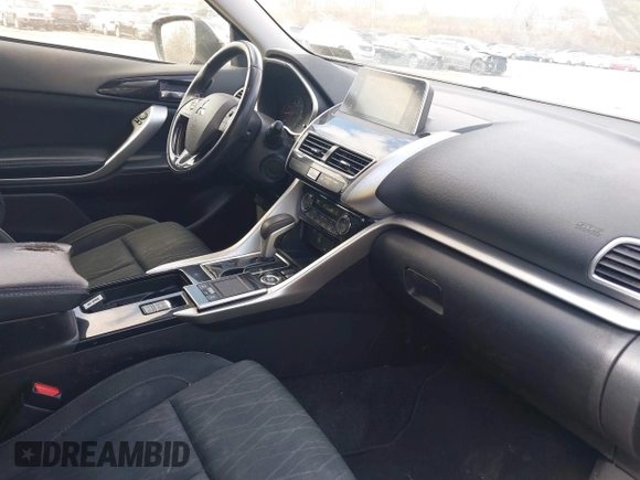 2018 Mitsubishi Eclipse Cross SE with VIN JA4AT5AA3JZ069627, listed as a IAAI auction lot 41856263 with 102,924 mi miles and . Bid and sale history available at DreamBid. Image 5.