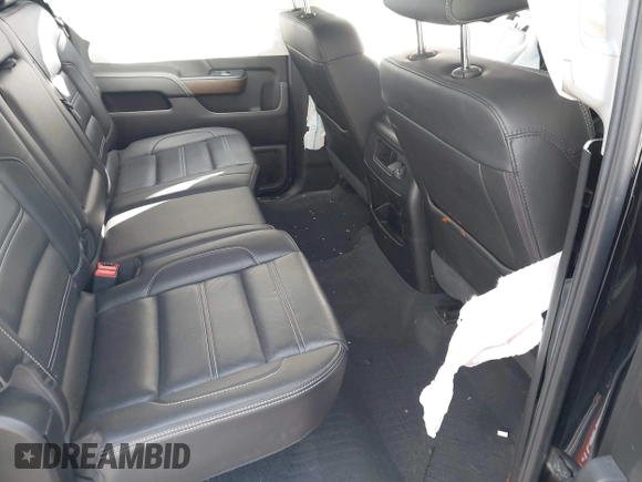 2019 GMC Sierra 2500HD Denali z VIN 1GT12SEY3KF232018, wystawiony jako IAAI lot #41897434 z przebiegiem Nie podano mil oraz . Historia ofert i sprzedaży dostępna na DreamBid. Obrazek 8.