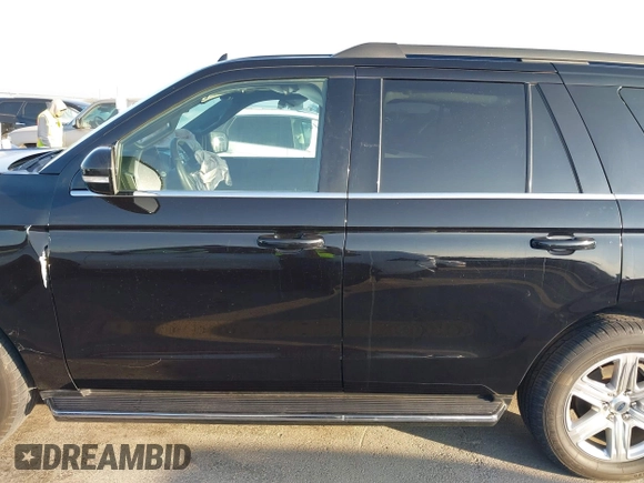 2019 Ford Expedition XLT с VIN 1FMJU1HT5KEA82614, выставлен на аукционе IAAI как лот 41796289 с пробегом 101 583 миль миль и . История ставок и продаж доступна на DreamBid. Изображение 14.