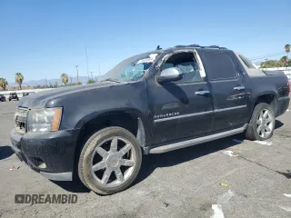 2011 Chevrolet Avalanche LTZ with VIN 3GNTKGE32BG395663, listed as a Copart auction lot 75683894 with 129,384 mi miles and Clean Title. Bid and sale history available at carsss.com. Image 1.