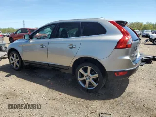 2013 Volvo XC60 T6 with VIN YV4902DZ6D2382232, listed as a Copart auction lot 55960605 with 150,406 mi miles and Salvage title. Bid and sale history available at DreamBid. Image 2.