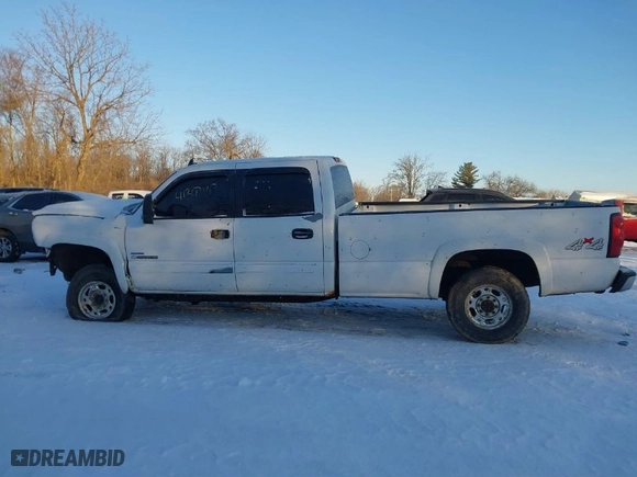 2006 Chevrolet Silverado 2500HD LT3 with VIN 1GCHK23D66F229988, listed as a IAAI auction lot 41307107 with NaN miles. Bid and sale history available at carsss.com. Image 15.