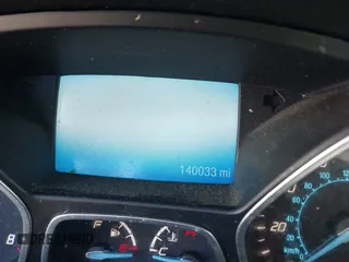 2016 Ford Escape SE z VIN 1FMCU9GX1GUB92472, wystawiony jako IAAI lot #42133744 z przebiegiem 184 000 mil mil oraz . Historia ofert i sprzedaży dostępna na DreamBid. Obrazek 14.
