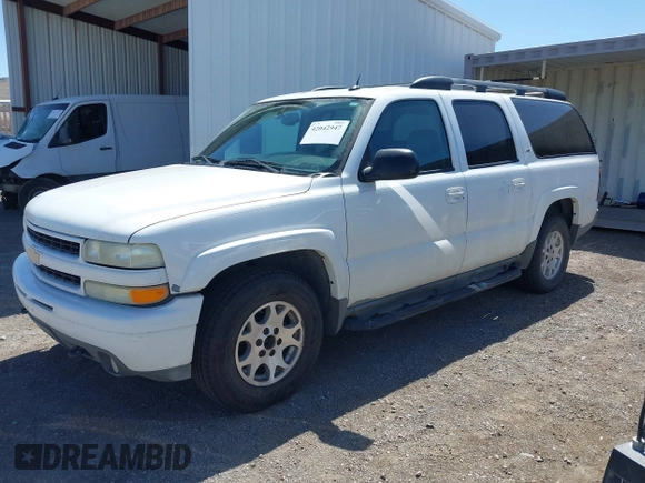2005 Chevrolet Suburban Z71 with VIN 3GNFK16Z95G132975, listed as a IAAI auction lot 42042947 with 1 mi miles. Bid and sale history available at carsss.com. Image 2.