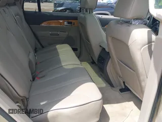 2011 Lincoln MKX with VIN 2LMDJ6JK5BBJ22825, listed as a IAAI auction lot 42158532 with 87,513 mi miles. Bid and sale history available at carsss.com. Image 8.