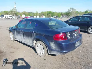 2014 Dodge Avenger SE z VIN 1C3CDZAB9EN144246, wystawiony jako IAAI lot #42145227 z przebiegiem 133 155 mil mil oraz . Historia ofert i sprzedaży dostępna na DreamBid. Obrazek 3.