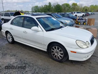 2005 Hyundai Sonata GLS with VIN KMHWF35H95A130784, listed as a IAAI auction lot 41936386 with 220,227 mi miles. Bid and sale history available at carsss.com. Image 1.