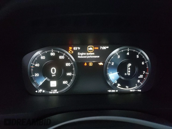 2020 Volvo XC90 Momentum with VIN YV4102CK1L1583168, listed as a Copart auction lot 36781303 with 11,182 mi miles. Bid and sale history available at carsss.com. Image 9.
