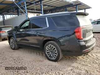 2023 GMC Yukon Denali Ultimate with VIN 1GKS2EKL7PR381606, listed as a Copart auction lot 43817325 with 27,272 mi miles and Salvage Title. Bid and sale history available at carsss.com. Image 2.