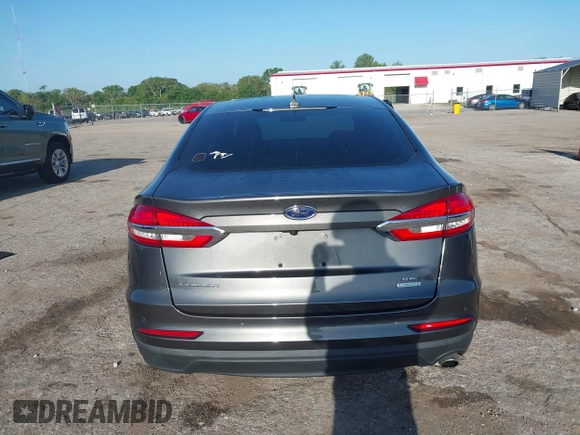 2020 Ford Fusion SE with VIN 3FA6P0HDXLR263572, listed as a IAAI auction lot 41989167 with 42,522 mi miles. Bid and sale history available at carsss.com. Image 17.