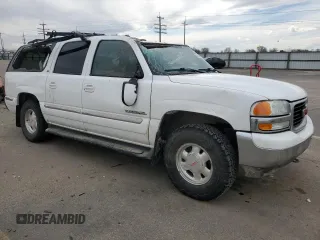 2000 GMC Yukon XL SLT with VIN 3GKFK16T9YG117437, listed as a Copart auction lot 50550415 with 267,523 mi miles and Salvage Title. Bid and sale history available at carsss.com. Image 4.