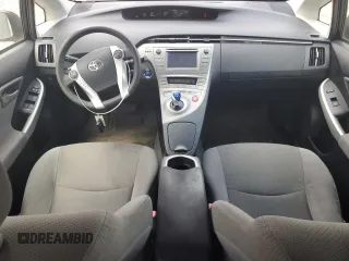 2013 Toyota Prius One z VIN JTDKN3DU1D1623197, wystawiony jako Copart lot #59472015 z przebiegiem 100 034 mil mil oraz Szkoda całkowita • Salvage title. Historia ofert i sprzedaży dostępna na DreamBid. Obrazek 8.