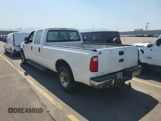 2008 Ford F-250 XL z VIN 1FTSW20538EE05153, wystawiony jako IAAI lot #42554757 z przebiegiem 162 318 mil mil oraz . Historia ofert i sprzedaży dostępna na DreamBid. Obrazek 43.