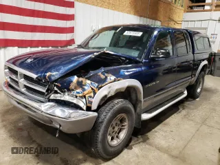 2000 Dodge Dakota Sport with VIN 1B7GG2AN2YS727589, listed as a Copart auction lot 52873305 with 105,894 mi miles and Salvage Title. Bid and sale history available at carsss.com. Image 1.