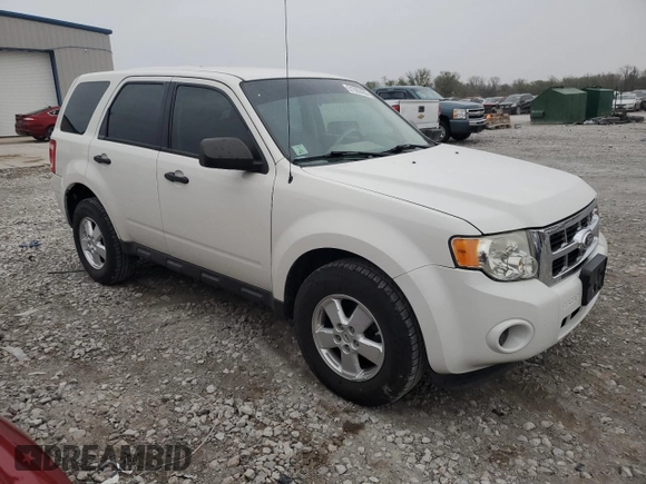 2011 Ford Escape XLS с VIN 1FMCU9C75BKA28653, выставлен на аукционе Copart как лот 51593435 с пробегом 68 625 миль миль и Списание • Salvage title. История ставок и продаж доступна на DreamBid. Изображение 4.
